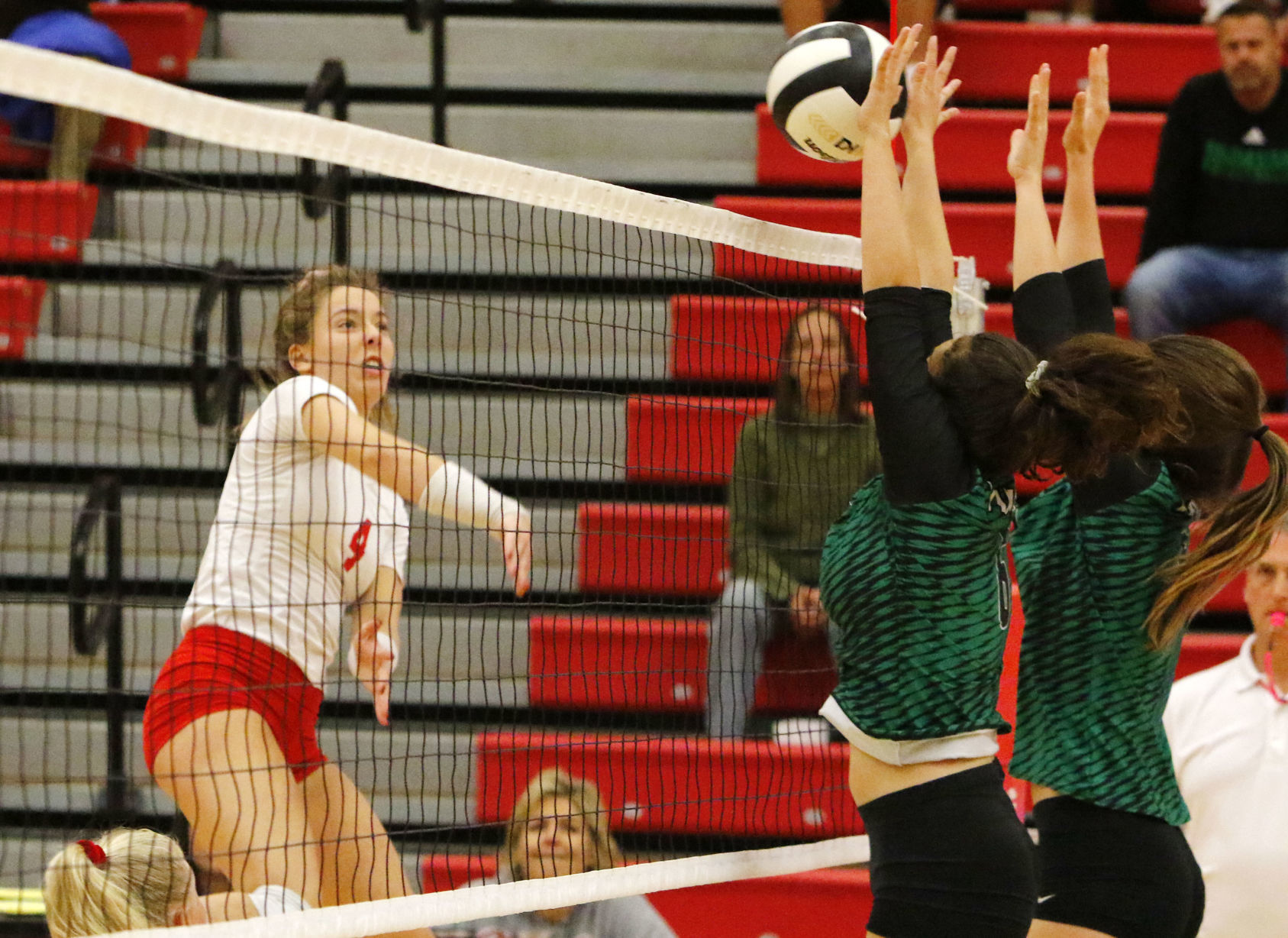 Gallery: 4A volleyball sectional final: Crown Point vs. Valparaiso